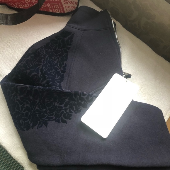lululemon athletica Sweaters - Lululemon Floral Flock